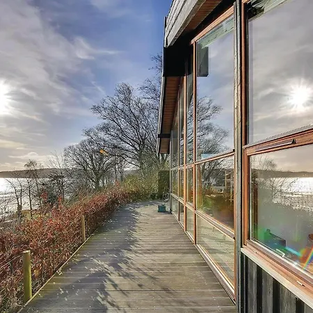 Three-bedroom Bjert With Sea View 08 Prázdninový dům *